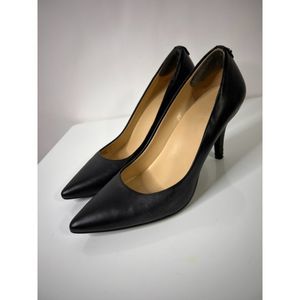 Michael Kors Black Pointed Toe Classic Heels Size 6.5